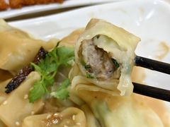 情侣拌馄饨-老妈食光小馆(国权路店)