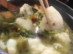 -周鱼小馆石锅酸菜鱼(活力汇店)