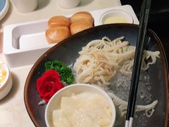-左庭右院鲜牛肉火锅(浦江欢乐颂店)
