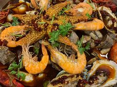 -老东镇啤酒屋海鲜加工·蒸汽海鲜·海鲜烧烤(台东店)