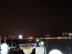 莫吉托-影吧•悬崖海景(珠海凤凰湾悦椿酒店)