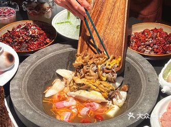 深圳新晋火锅｜喝完这口汤你会再来789次！