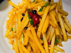 金牌土豆丝-吃饭皇帝大土家民族菜(正大广场店)