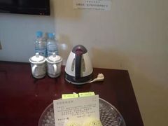 -上海御花园酒店