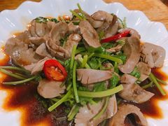 香菜拌猪腰-聪辉同安老美食饭店(大元路店)