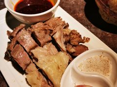 手抓羊肉-贯贯吉·清真餐厅(浙江中路店)