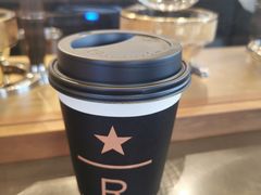 -星巴克臻选(上海虹桥新天地三店)