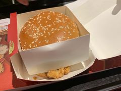 -肯德基(中纬店)