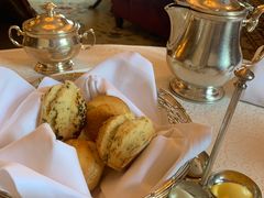 -Salon de Ville浦江汇(上海外滩华尔道夫酒店店)