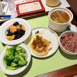 -乐茵敔山湾月子中心(独栋湖景店)