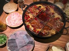 -白乐天毛肚火锅馆(解放碑店)