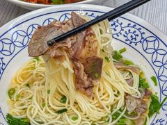 -李与白包子铺(桐梓林店)