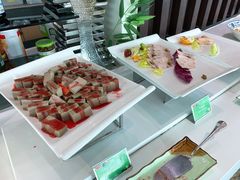 -亚洲国际大酒店·云顶阁旋转自助餐厅