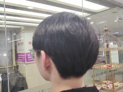 -镁连社·美联社