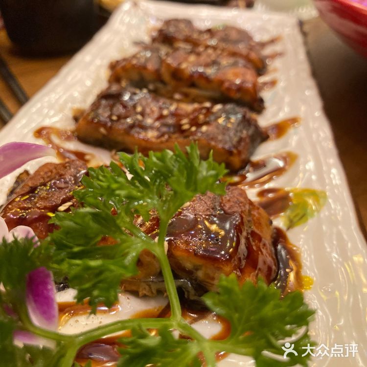 吃了这么多家日本菜，我还是更爱久竹の日本料理居酒屋，环境味道都没得说