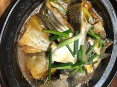 龙泉杂鱼煲-龙泉人椰子鸡·糟粕醋·地标海南菜(龙昆南店)