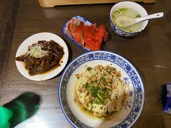 开洋葱油拌面-裕兴记•蟹黄面馆(人民广场店)