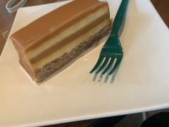 朗姆焦糖榛果脆慕斯蛋糕-星巴克(佛山南海万科店)