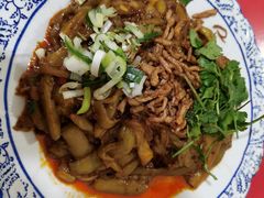 老干妈扒茄子-夕阳红小吃(中街大悦城店)