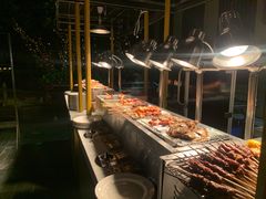 -亚龙湾希尔顿自助餐厅·海鲜·烧烤·沙滩BBQ·现场乐队