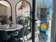 -何适山庄·团餐住宿(水长城P2停车场店)
