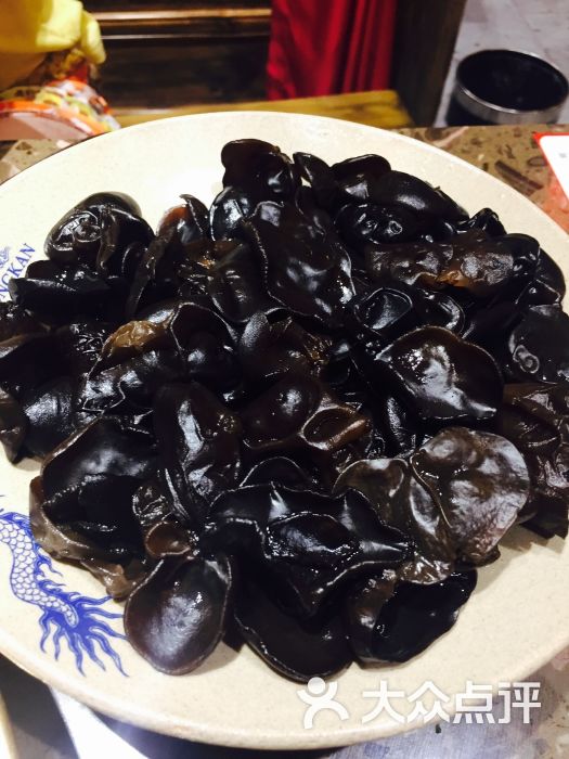 小龙坎老火锅小木耳图片 - 第2张