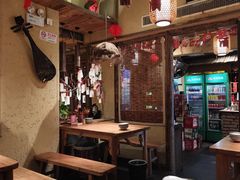 -泥糊破店小酒馆·团建聚餐(南京西路店)