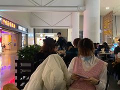 -麦当劳(上海虹桥站30B检票口楼上)