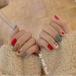 -Pink You美甲洗眉纹绣定制中心