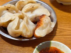 -黄阿姨锅贴大王(万航渡路店)