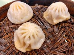 蟹黄小笼汤包-留芳·文旅古月楼(老街店)