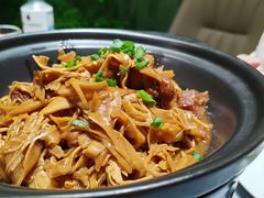 毛笋干烧红烧肉-山衢味庄·鲜辣衢菜(杭行路店)