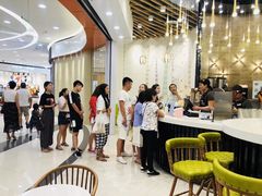 等位区-CoCo都可(燕郊永旺店)