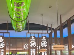 -洪氏嗨捞·广东猪肚鸡·椰子鸡火锅(西咸万象城店)