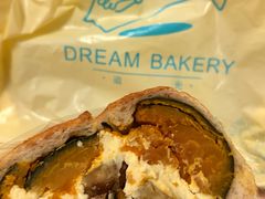 全麦南瓜栗子乳酪包-追光 Dream Bakery(汉街店)