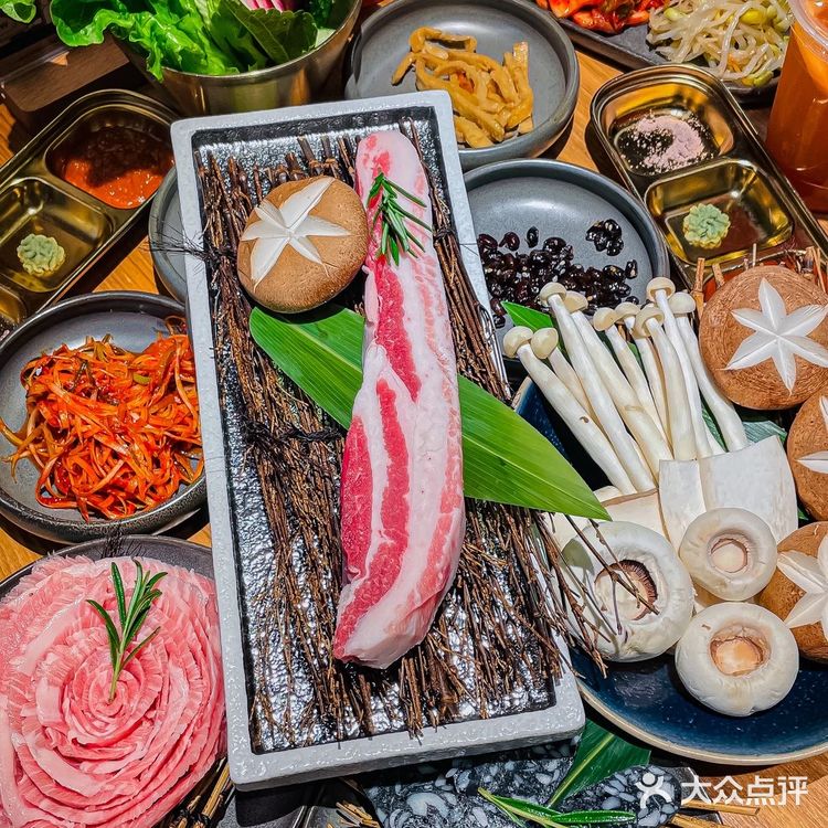 What❓冰面配烤肉[惊恐]这是什么神仙吃法‼️