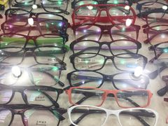 -朱师傅眼镜·蔡司·依视路·尼康(市先进店)