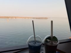 -抱抱地球咖啡馆(国家海洋博物馆店)