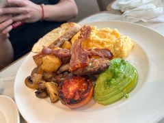 -ROAST coffee & eatery