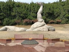 -龙华烈士纪念馆-停车场