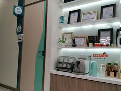 -维乐口腔(美维云门诊陆家嘴店)