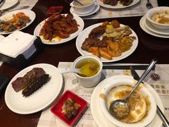 -荣誉国际酒店-云顶旋转餐厅