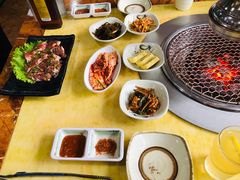 -牛信亭韩国料理·炭火烤肉(紫藤路店)