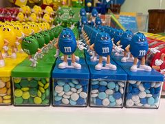 -m豆巧克力世界(上海世茂广场店)