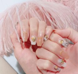 -明洞造型精品烫染