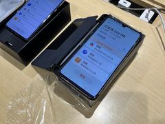 -华为授权体验店(中山公园来福士)