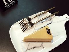 -UNI UNI(环亚凯瑟琳店)