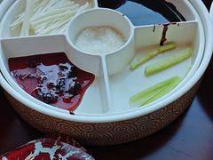 -粤尚腾香居中餐厅(首都机场希尔顿店)