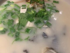 -姜君·千岛湖鱼头馆(浦东大道店)