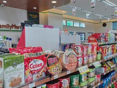 -全家便利店(沪太路三店)